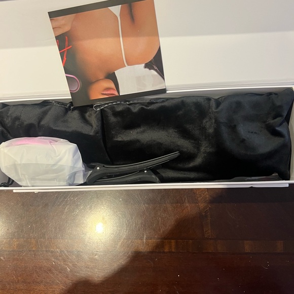 TYMO Ring Plus Ionic Hair Straightening Comb - Picture 2 of 3